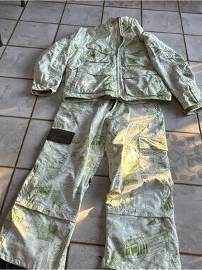 Burton Analog Rocket Design Mens XL  & pants set Vents Snowboard Jacket dope